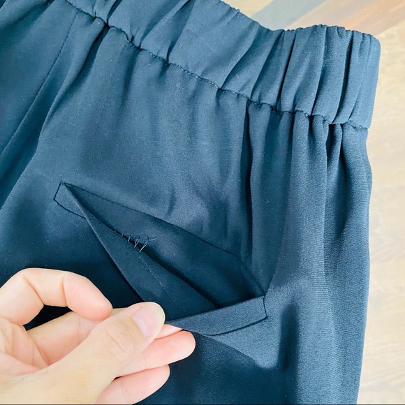 Theory Black Japanese Crepe Pull on pants - Picture 10 of 11